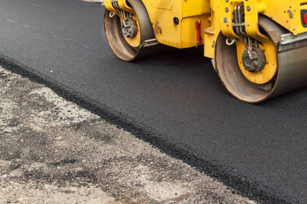 Best Driveway Paving Contractor  in Rlborough, MA